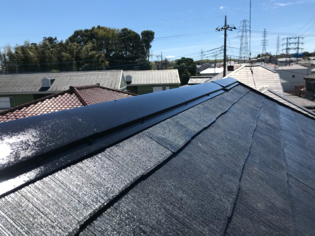 和光市で台風による屋根棟板金修理工事