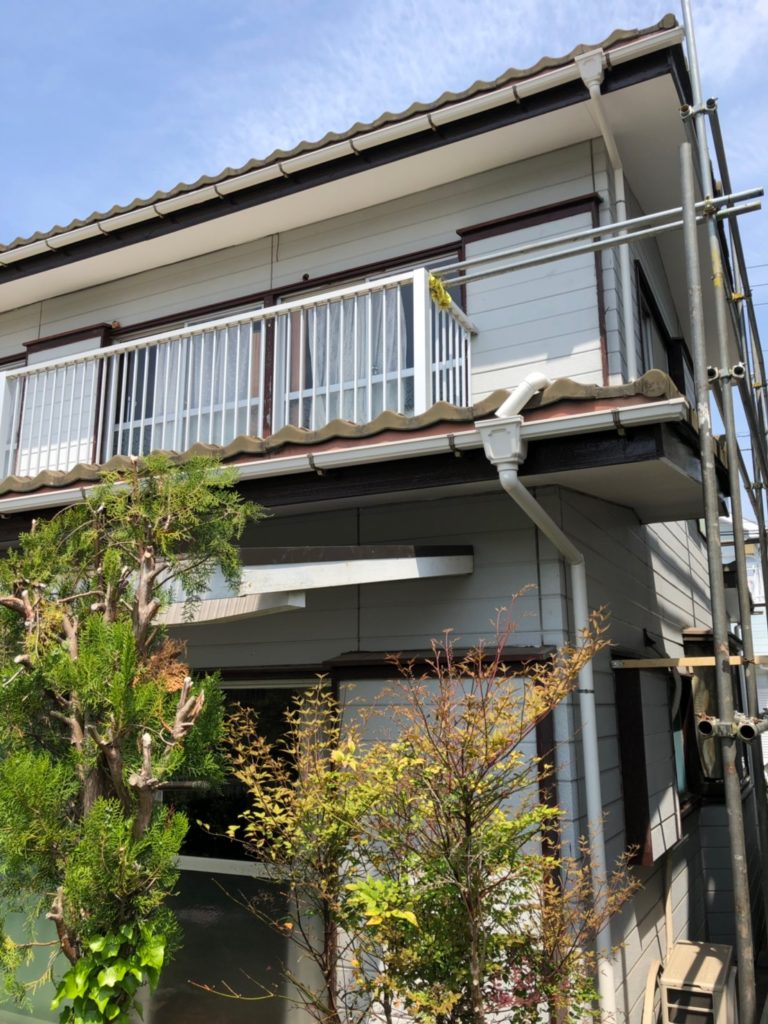 東京都練馬区で屋根雨樋交換修理工事