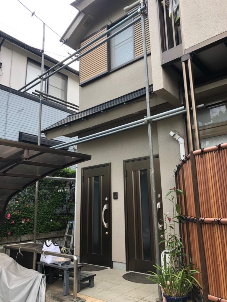 狛江市で屋根雨樋工事！Hearthomeは東京都全域対応可能