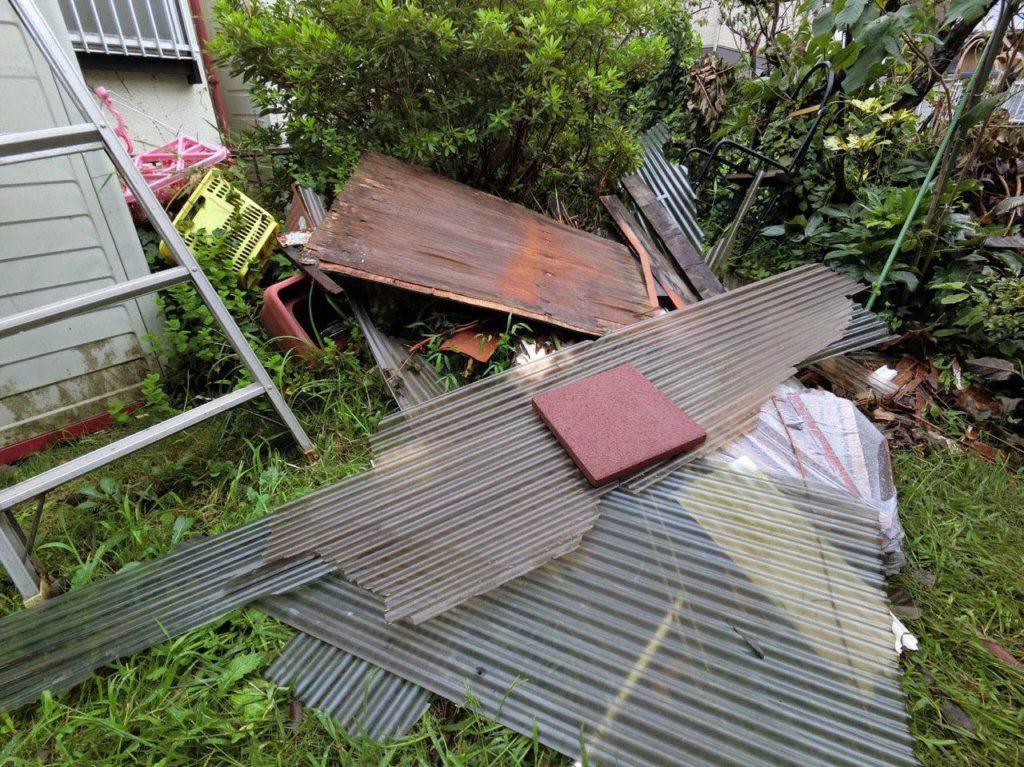 千葉市中央区で台風15号の被害！波板交換工事！