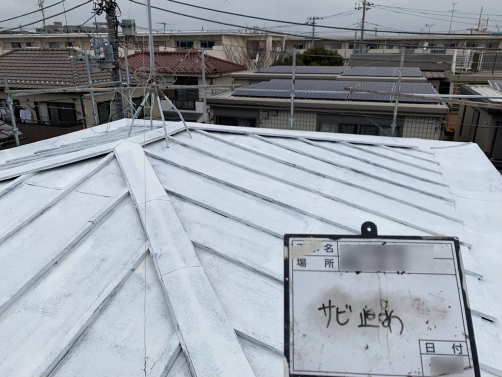 東京都練馬区で屋根の塗装＆通気口取り付け工事