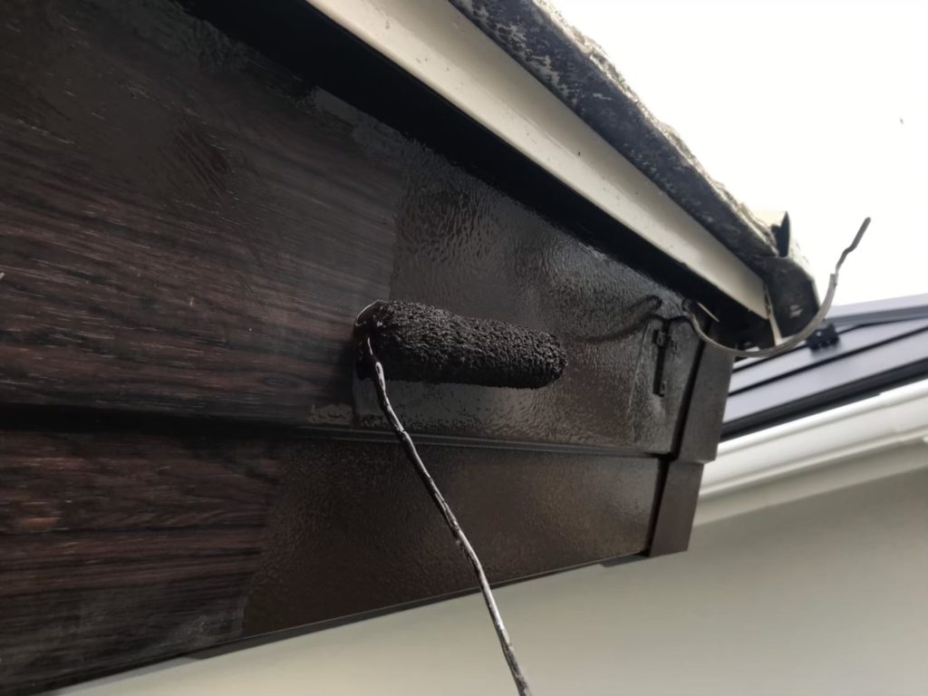 船橋市で破風板の塗装 屋根外壁塗装低価格対応