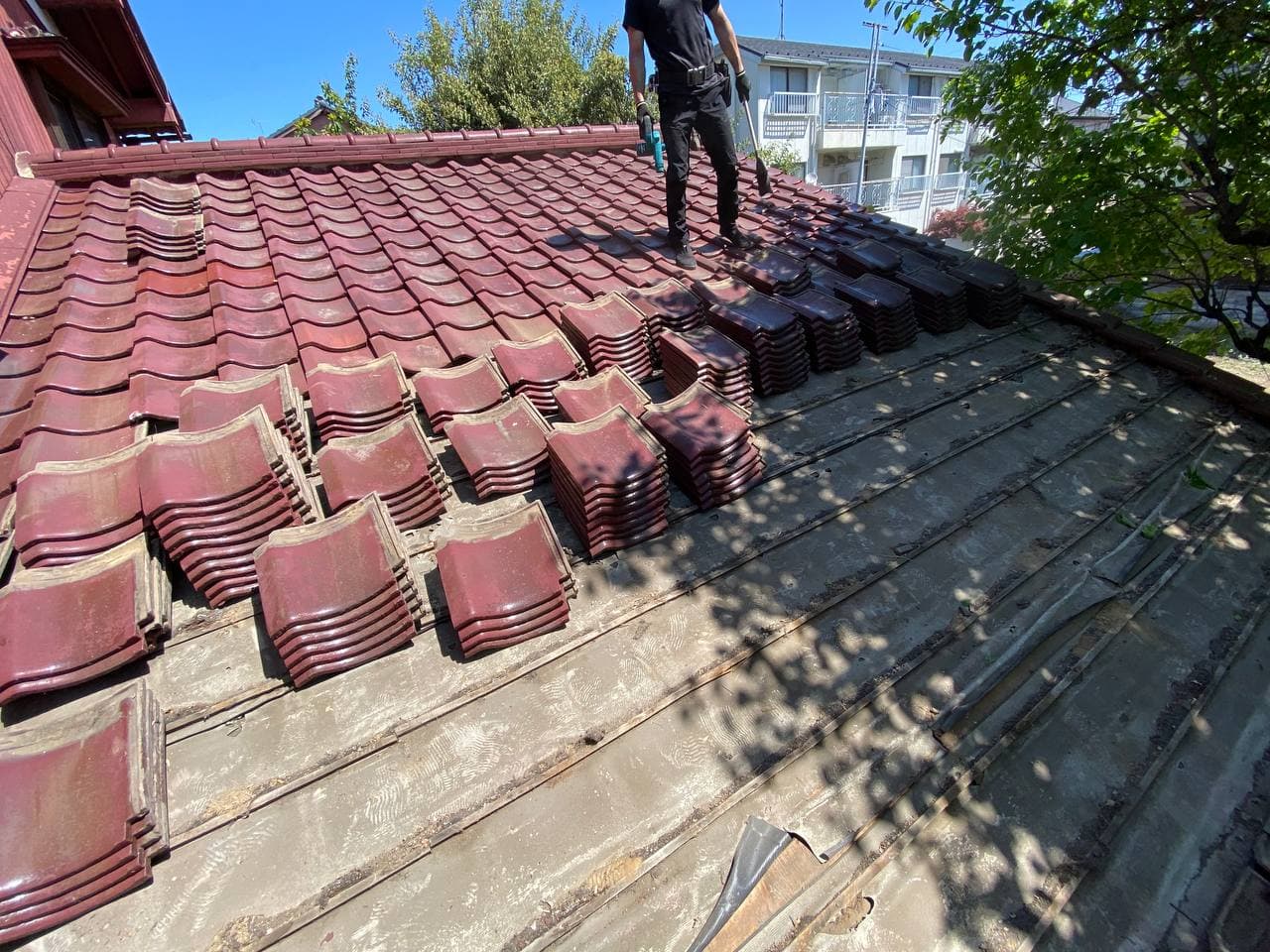 川口市で屋根葺き直し波板交換外壁塗装工事