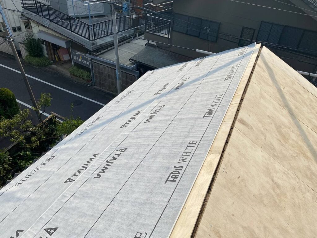 川崎市麻生区で雨漏れからの屋根葺き替え工事
