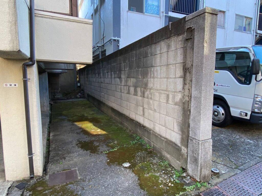 東京都新宿区でブロック塀解体フェンス新設工事