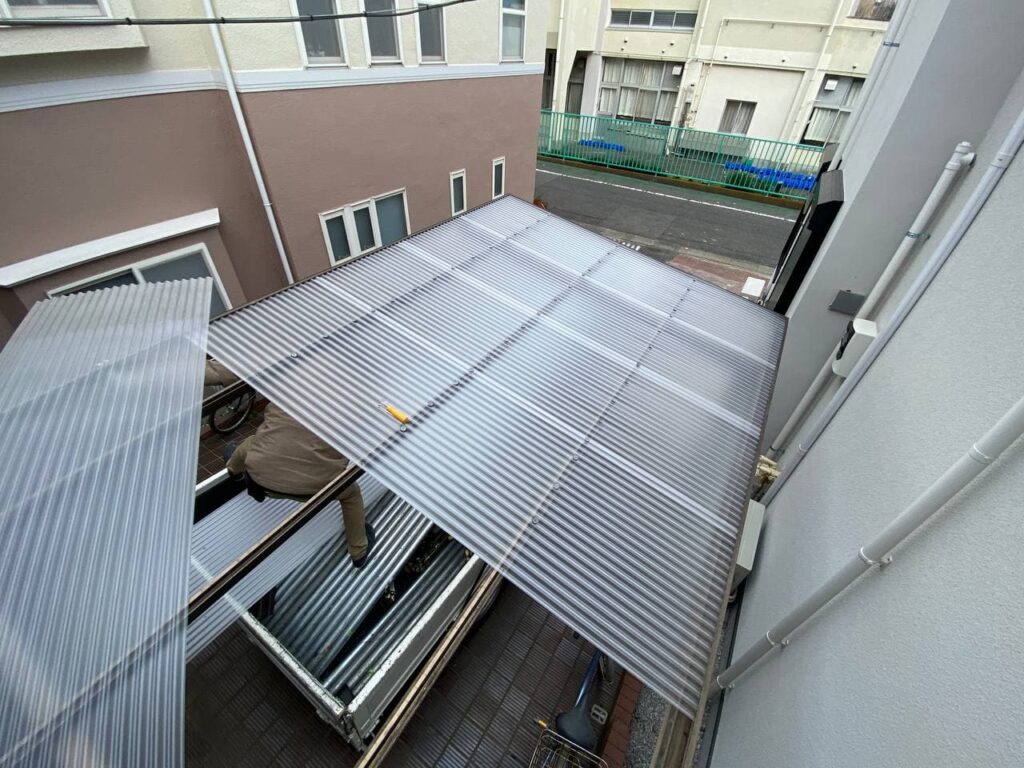 神奈川県相模原市緑区でカーポート屋根交換工事