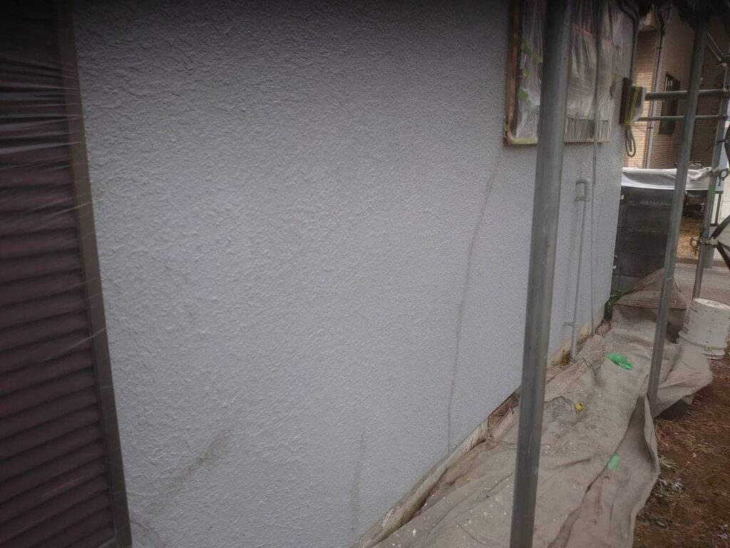練馬区でモルタル壁のクラック補修及び外壁塗装