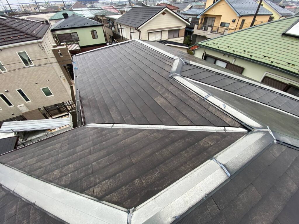 横浜市港北区で棟板金交換と屋根塗装工事
