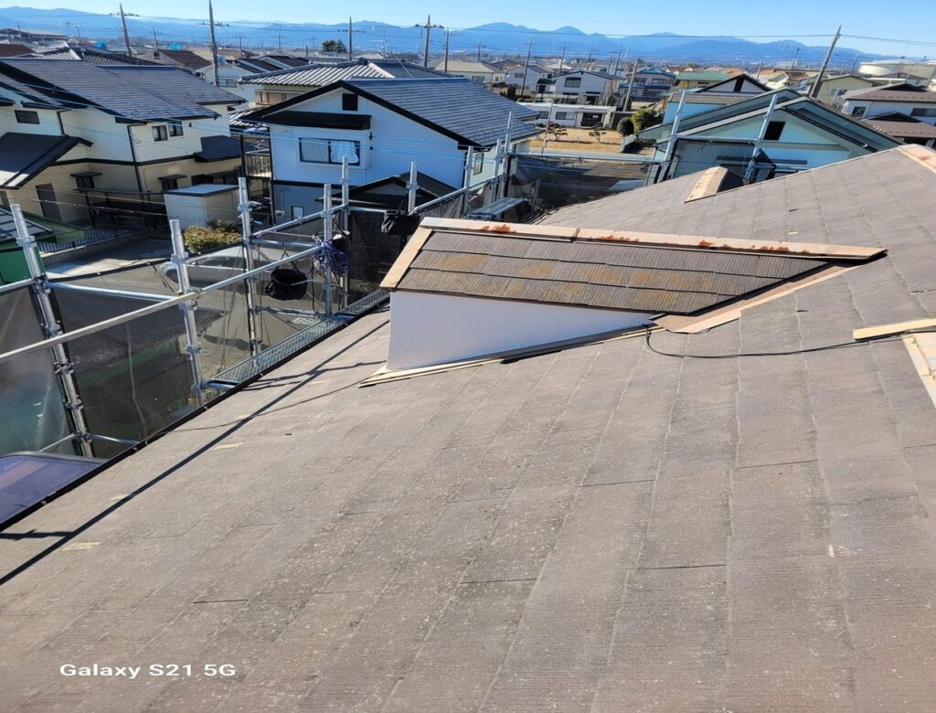 これが屋根職人の匠の技！本庄市で屋根重ね葺き
