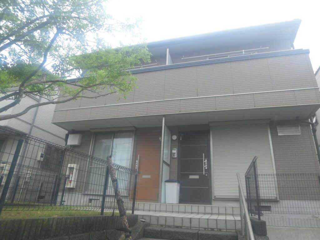 アパート外壁塗装とシーリング工事｜ラジカル塗料で美観と耐久性を向上